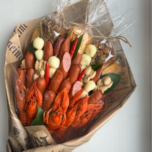 Men's bouquet with crayfish