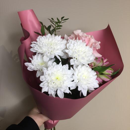 A bouquet is a compliment for any occasion 1