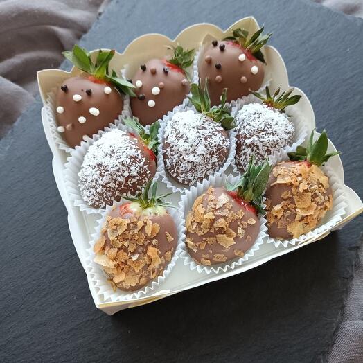 Клубника в шоколаде , 9 шт