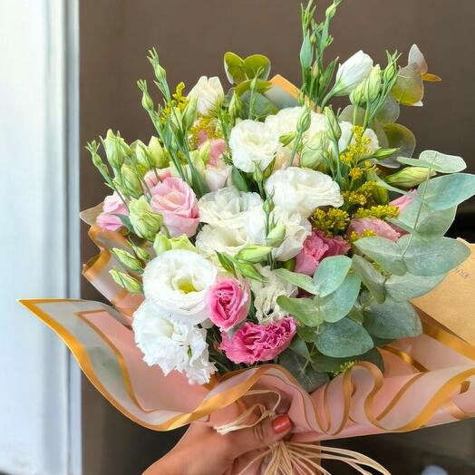 Lisyantus Beautiful Bouquet For All Seasons