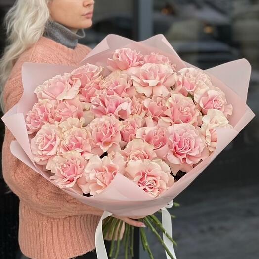 Большой букет нежных французских роз 25 штук