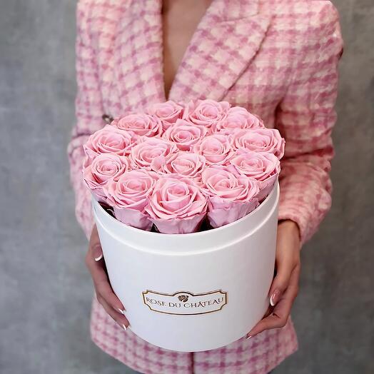 Rosas eternas cor-de-rosa em caixa