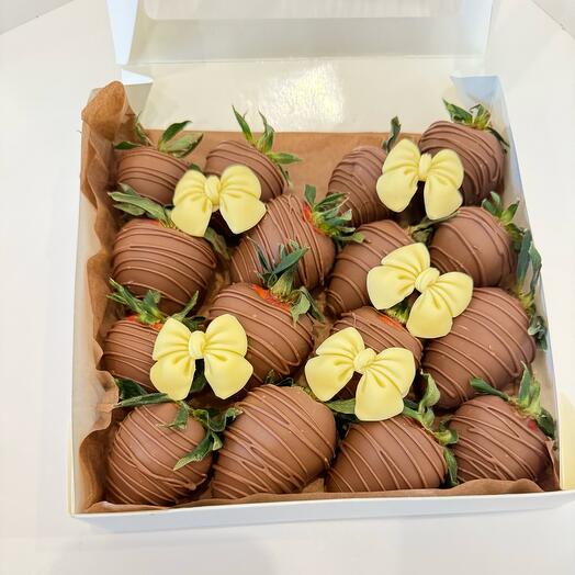 Клубника в шоколаде 16 штук