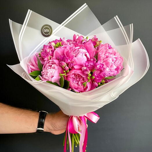 Spring bouquet pink peony