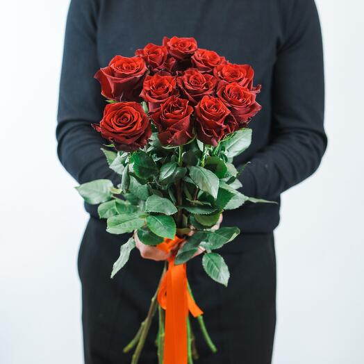 Monobook made of Ecuadorian Explorer roses.IL FIORE Bouquet