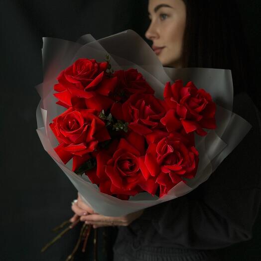 Bouquet of French scarlet roses