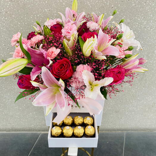 Blush Harmony Floral Gift Box
