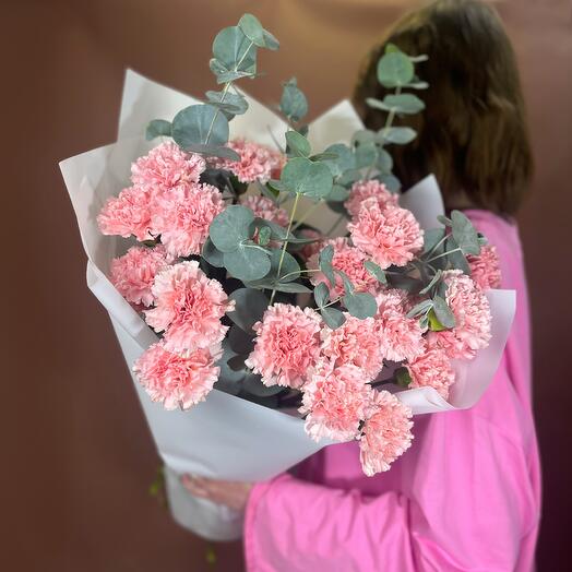 Букет гвоздики с эвкалиптом, розовый букет гвоздик