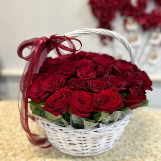 Корзина с цветами