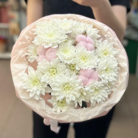 Комплимент из хризантемы и хлопка