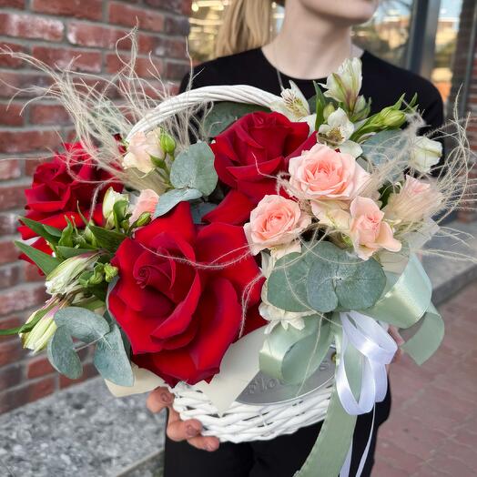 Французские розы в корзине🌹🔥