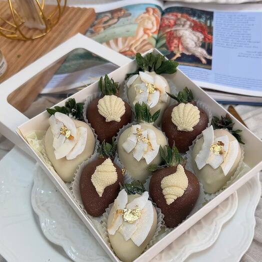 Клубника в шоколаде 9 шт морской