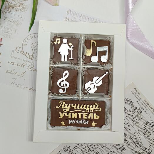 Набор из шоколада "Учителю Музыки"