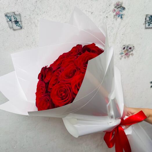 Red Roses in white