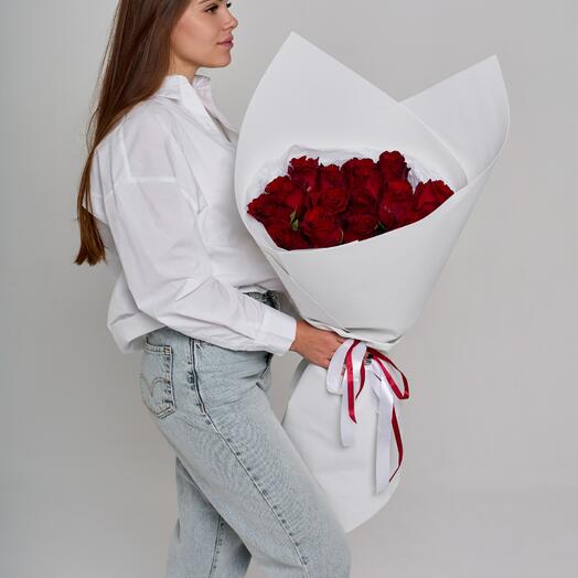 Бордовые розы 15 шт