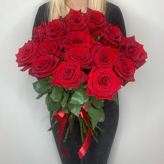 15 rosas rojas Ecuador variedades Premium 50-60 cm