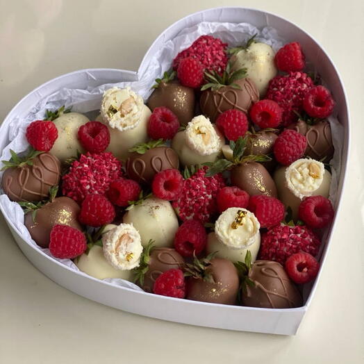 Клубничное сердечко ♥️ 💐 «Для любимой»