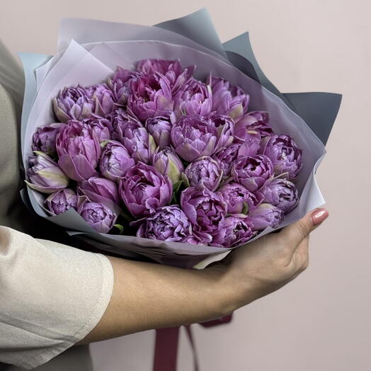 Букет из 25 тюльпанов