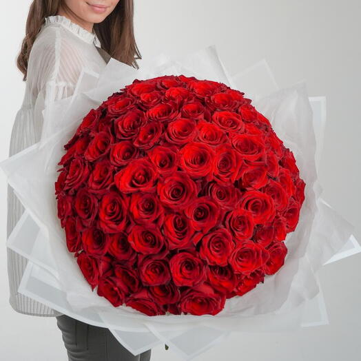 101 Роза Red Naumi