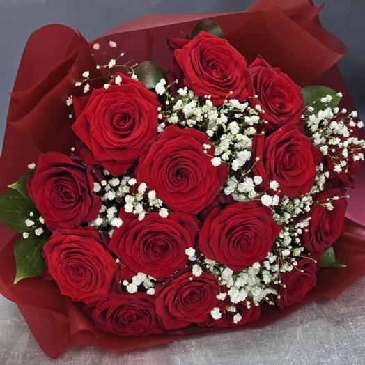Букет из 15 крымских роз Red