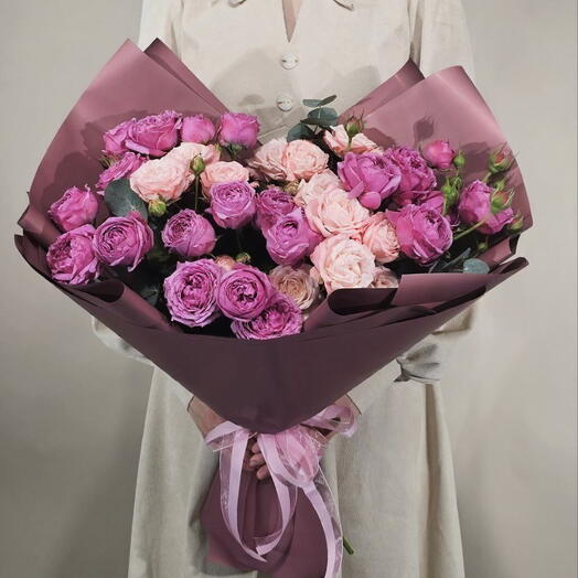 Кустовая роза яркий букете L les fleur (В0076)