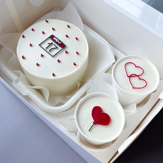 Бенто торт 500 гр. и cake to go  по 110 гр.(трайфлы или тортик в стакане) девушки/мужчины