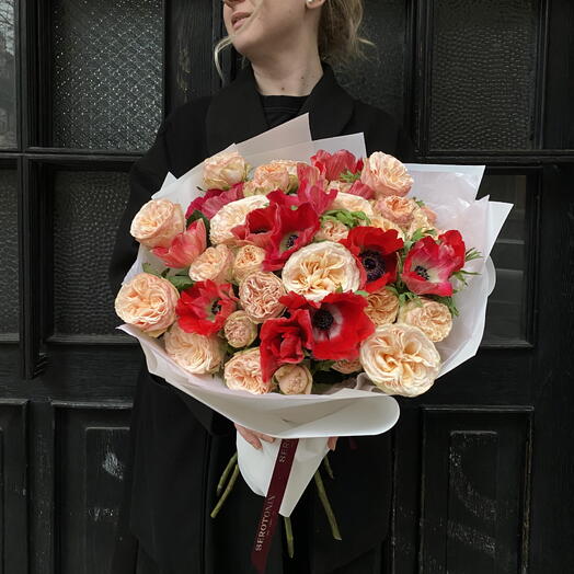 Gentle Trendsetter + Red Anemones