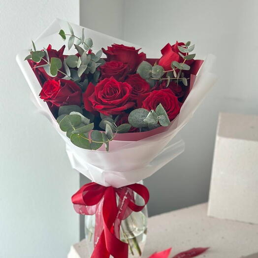 Стильный букет с красными Эквадорскими розами🌹