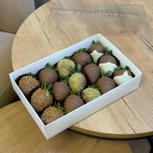 Клубника в бельгийском шоколаде Callebaut, классический набор «Настроение в шоколаде»