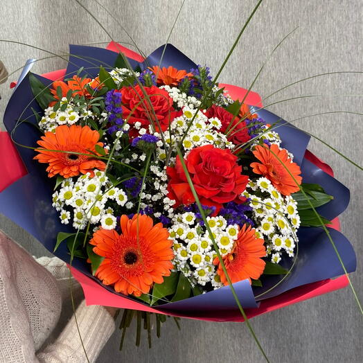 Букет из Гербер,французских роз Роза ф