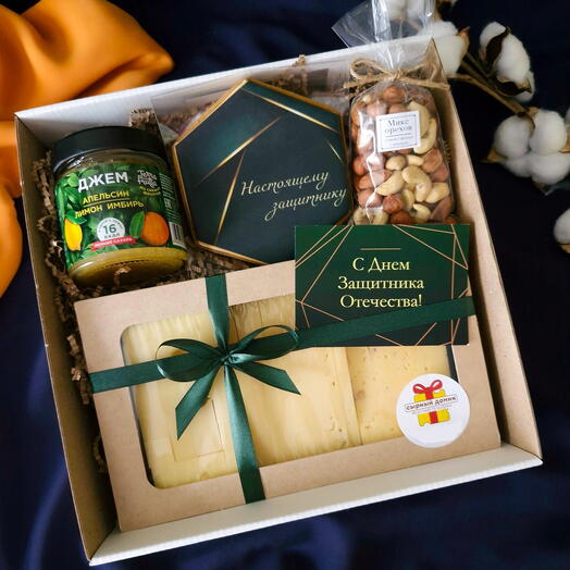 Набор с сыром, джемом и орехами