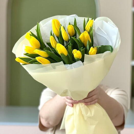 Тюльпаны белые 