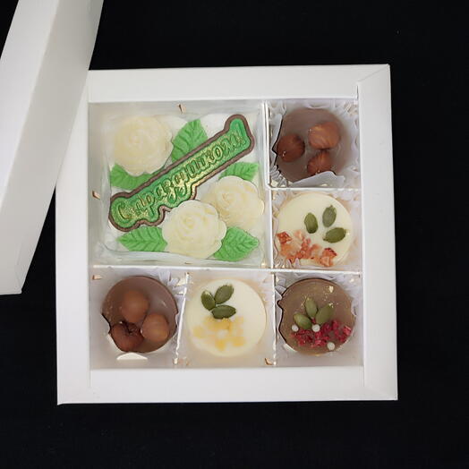 Шоколадный набор "Белые розы"