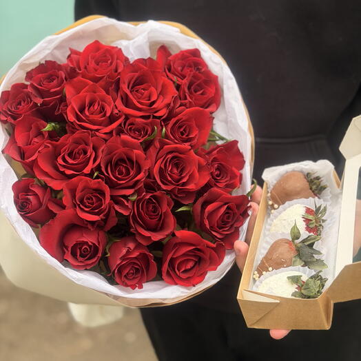 Букет роз 21 шт + 🍓 «Формула Любви»