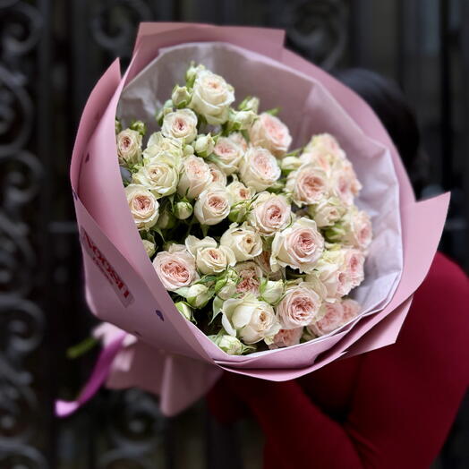Creamy Rose Spray Bouquet
