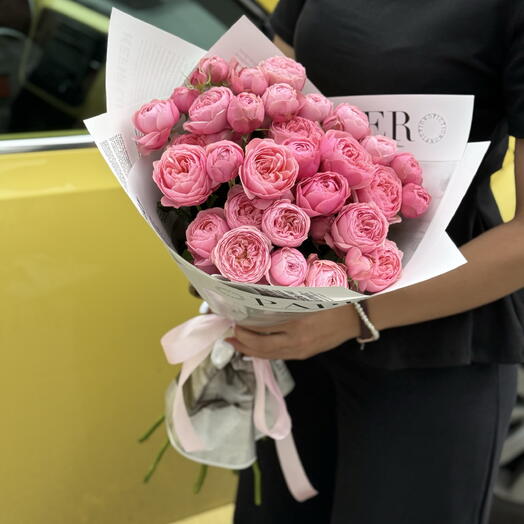 9 кустовых пионовидных роз 💗
