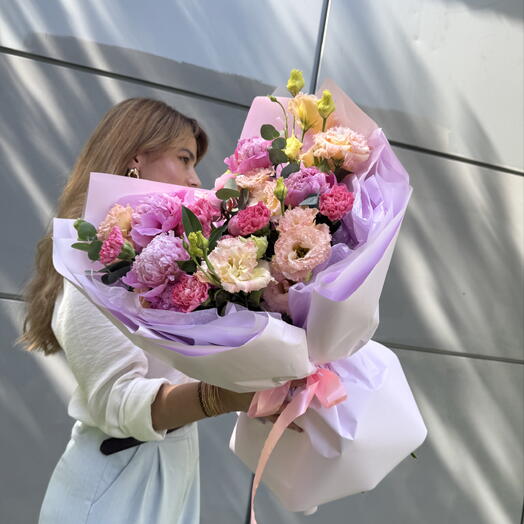 💝 «Букет-признание: когда хочется сказать всё сразу» 💖 из пионов, кустовых пионовидных роз, эустомы, диантусов и эвкалипта» 🌸