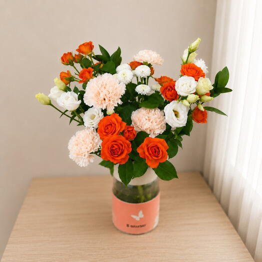 Флаубокс Кустовые розы, лизиантус, гвоздика "Солнечный"