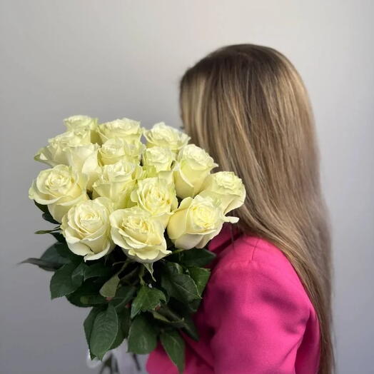 Роза Мондиаль 15 шт