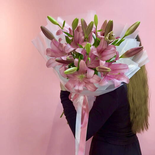 Букет 🌸 с ароматными лилиями
