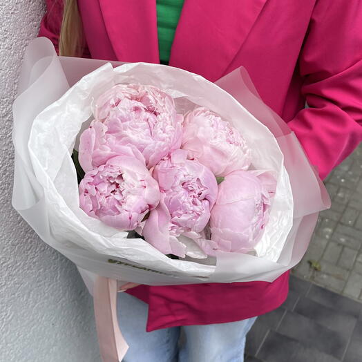 Букет из 5 розовых пионов Сара 🌸