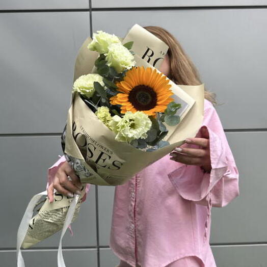 Сезонный букет из Краснодарского подсолнуха 🌻с эустомой 🍀