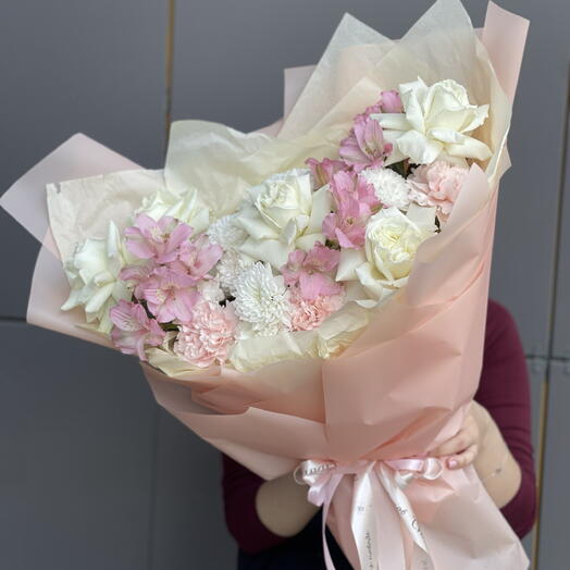 Нежный и очень стойкий букет из кружевных роз 🌸