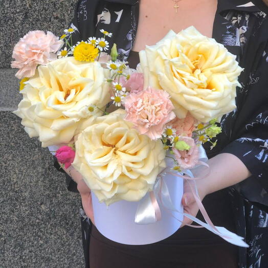 Нежная композиция с розами🌸