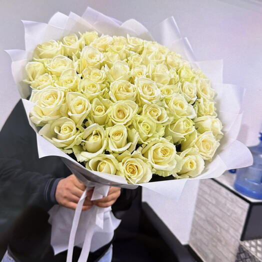 51 Роза белые розы 60см
