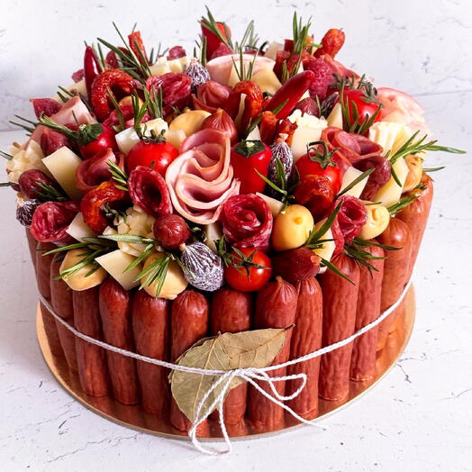 Композиция «Мясной торт»