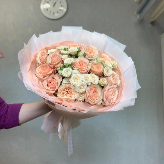 Моно букет с розами