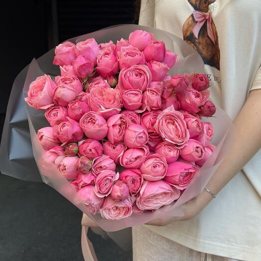 Шикарный букет из пионовидных кустовых роз сорта Сильва 🌸