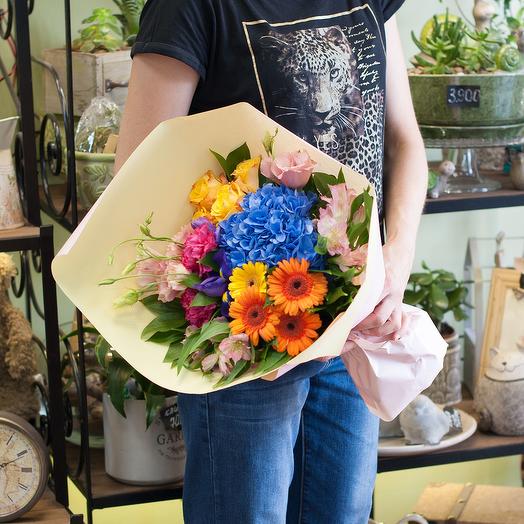 A bouquet of flowers "Colorful