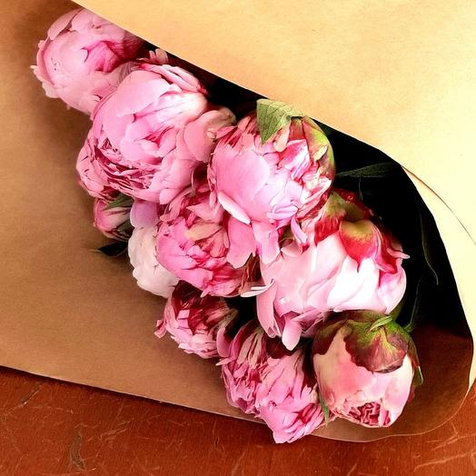 Ramo de 9 peonías rosas